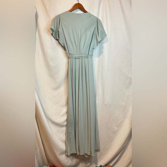 FORMAL DRESS - Picture 3 of 4